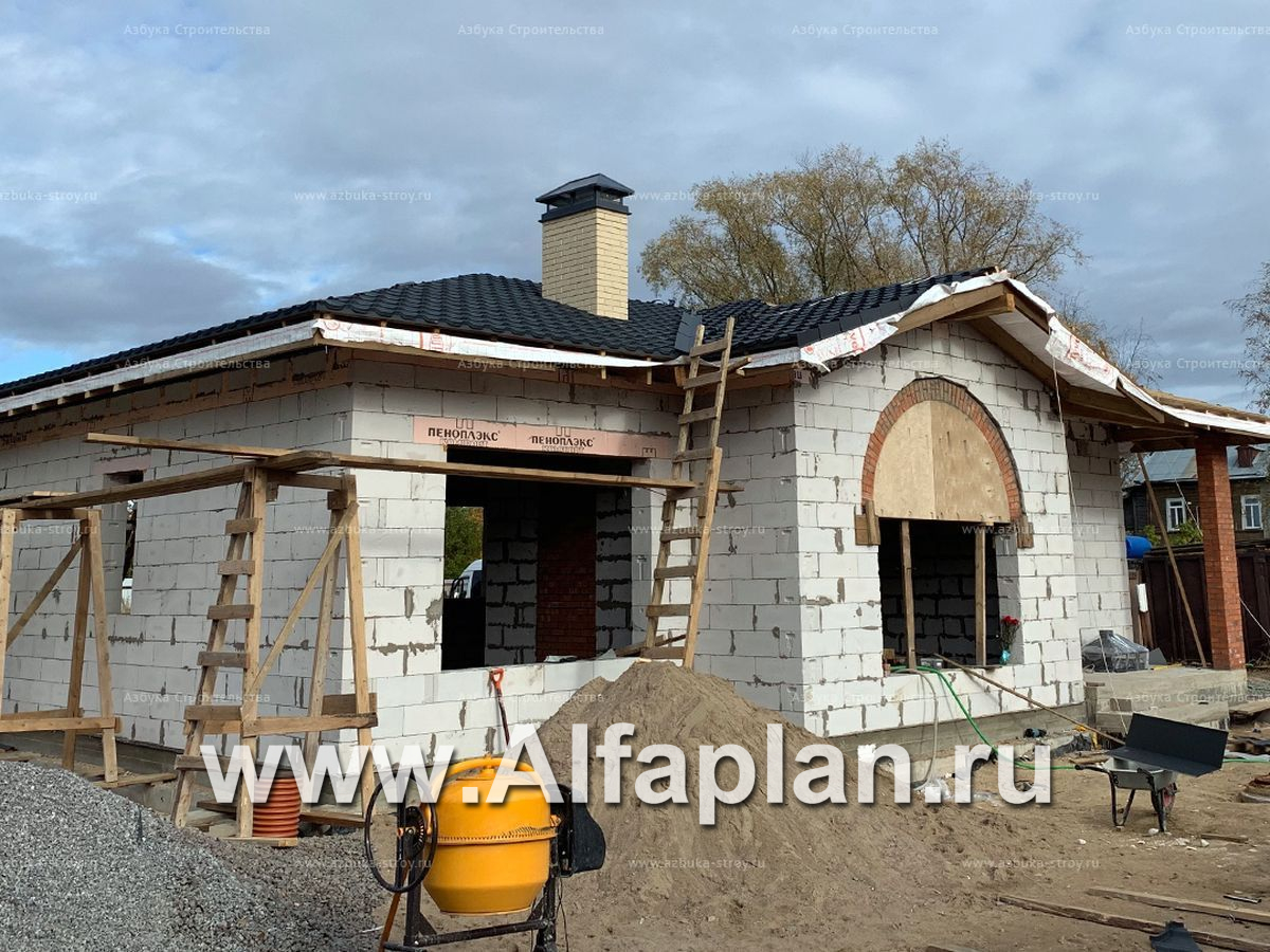 «Мельпомена» - красивый дом, проект одноэтажного коттеджа, с террасой, в русском стиле - дизайн дома №5